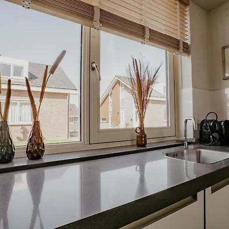 בית נופש Houseboat In Waterpark With Private Dock *