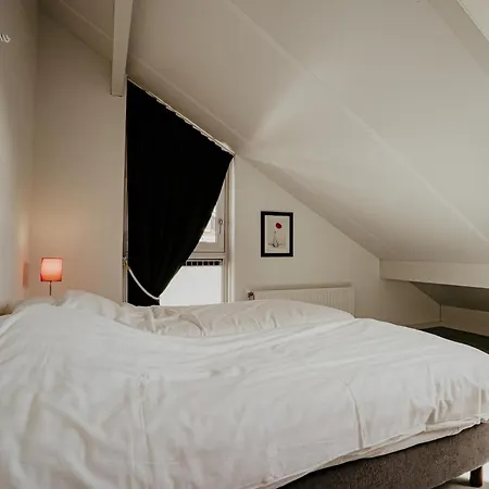 בית נופש Houseboat In Waterpark With Private Dock *