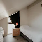 別荘 Houseboat In Waterpark With Private Dock