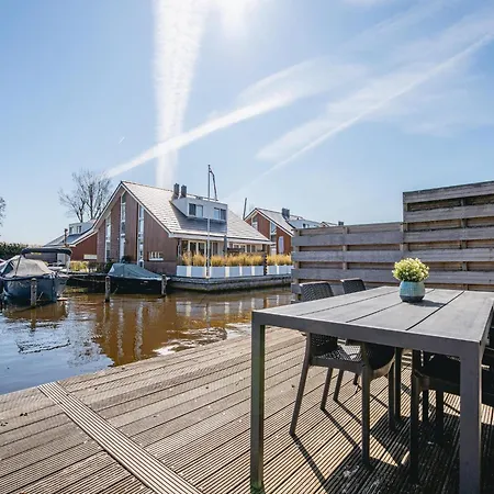 Houseboat In Waterpark With Private Dock 度假居 *